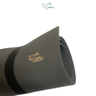 Tappetino fitness #pamgomma nero🖤
.
182x95 cm , grande e leggerissimo 🏋🏻‍♀️💪🏻
.
100% antibatterico⛔️ e antitrauma🤸🏻‍♀️🧘🏻
.
Nessun rivenditore, solo da noi puoi trovare il tappetino innovativo Made in Italy 🇮🇹, direttamente alla tua porta!
.
Scoprilo sul nostro sito⬇️ 
.
🌐www.pamgomma.it (link in bio)
.
Contattaci in DM 📩 per qualsiasi info!
.  Visita lo shop di @new_dynamic e accedi allo sconto del 10% sui nostri tappetini colore giallo, arancione e cioccolato.⚡️
.  #pilates #yoga #tappetinoyoga #tappetinopilates #tappetinofitness #pilatesacasa #yogaacasa  #allenamento #allenamentoacasa #allenamentofunzionale #allenamenti #eserciziofisico #eserciziaddominali #eserciziglutei #esercizigambe #addominali #crossfititalia #fitnessitalia #palestra #pilatesitalia #yogaitalia #personaltrainer #personaltraineritalia #palestraacasa #palestraitalia #buddyfit #madeinitaly #eserciziaddominali #allenamentopersonalizzato #palestraonline